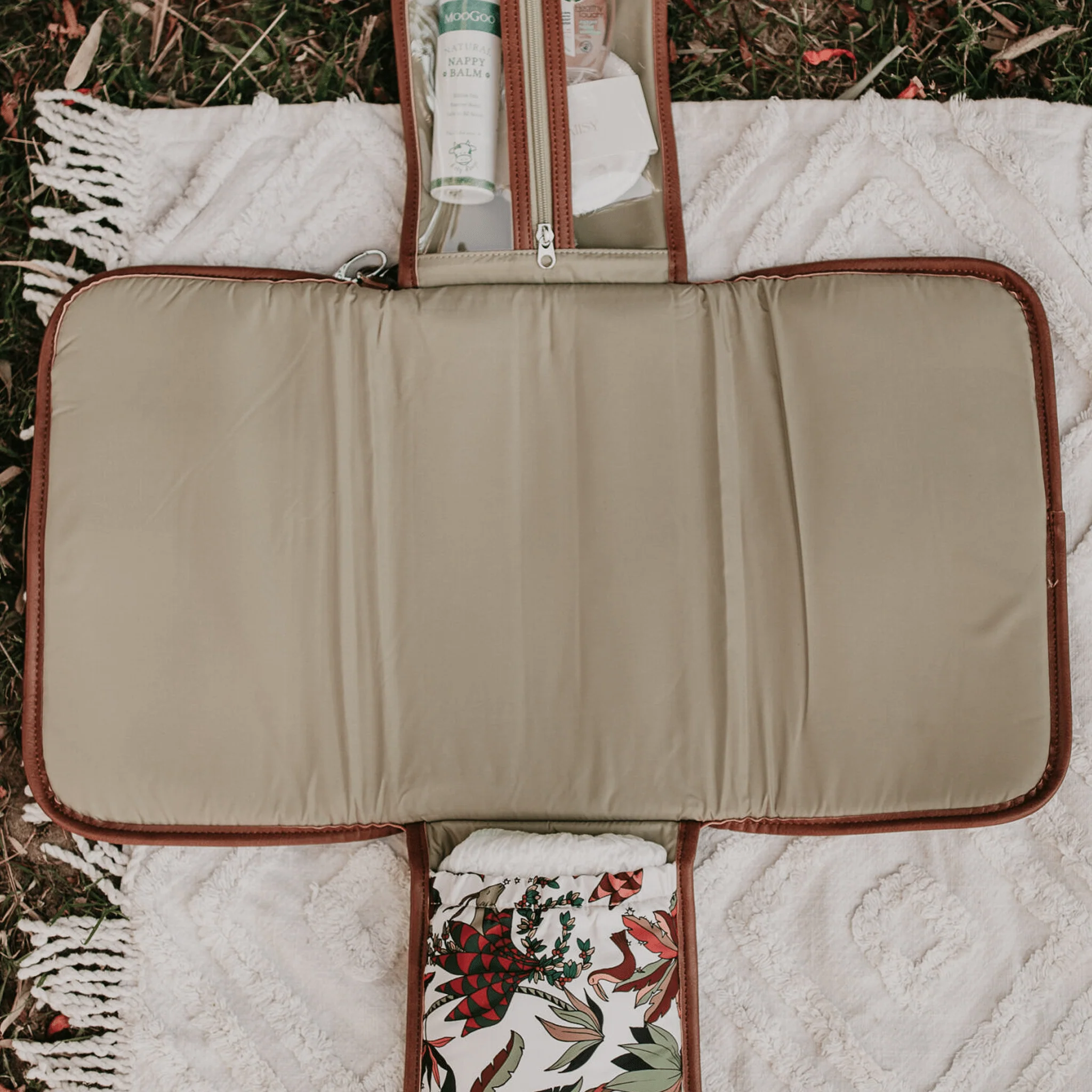 Change Mat Clutch - Jungle Cream/Tan - Image 5