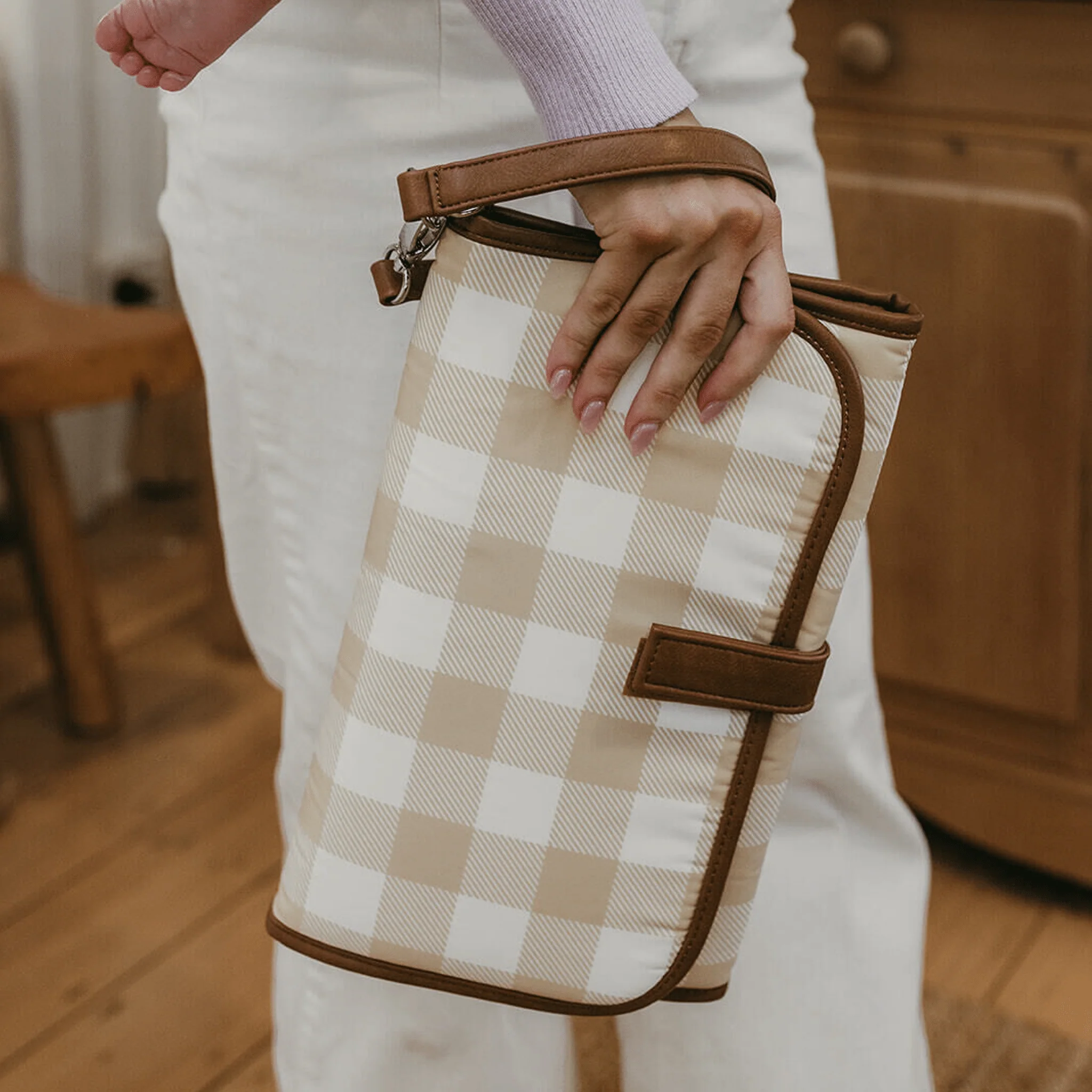 Change Mat Clutch - Beige Gingham - Image 3