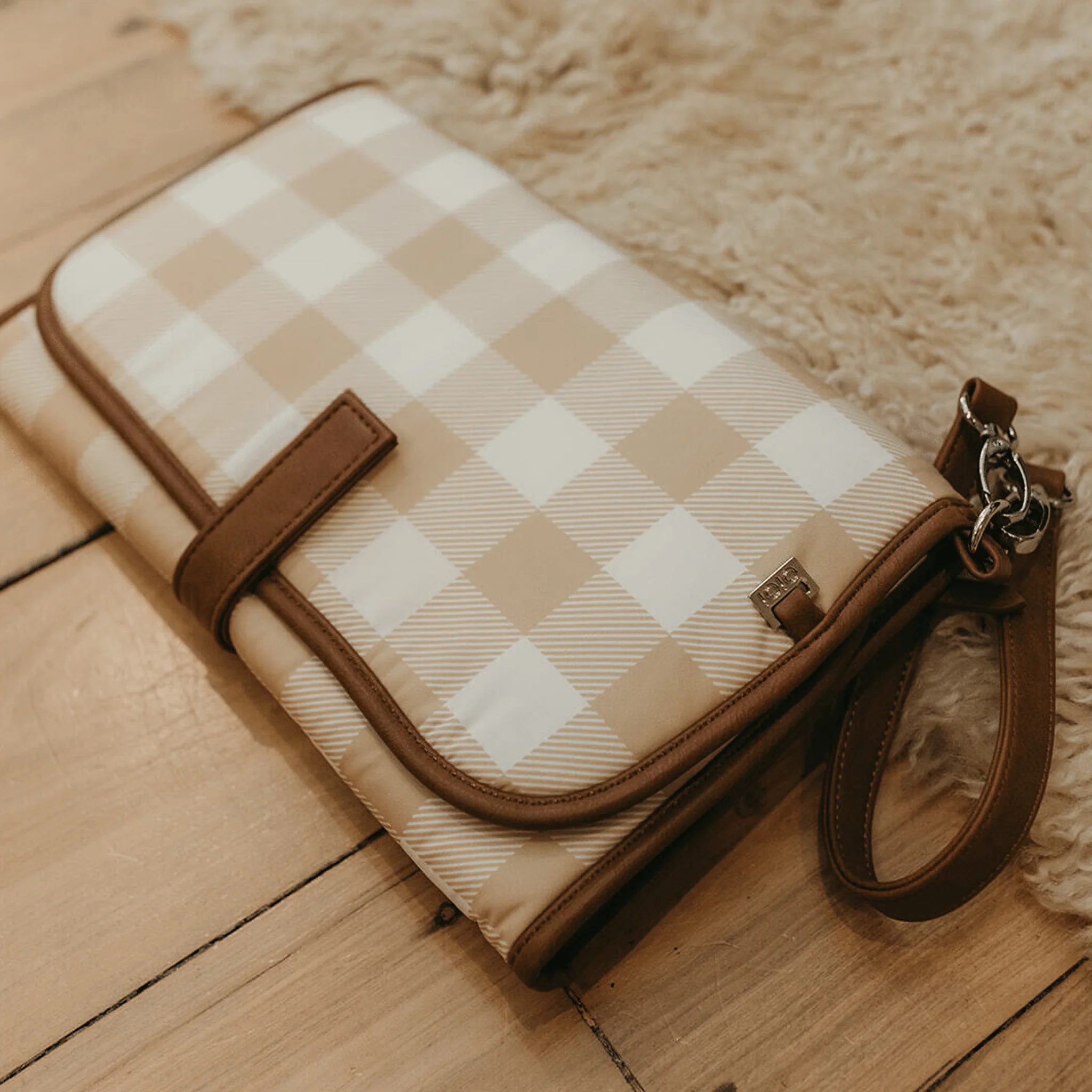Change Mat Clutch - Beige Gingham - Image 4