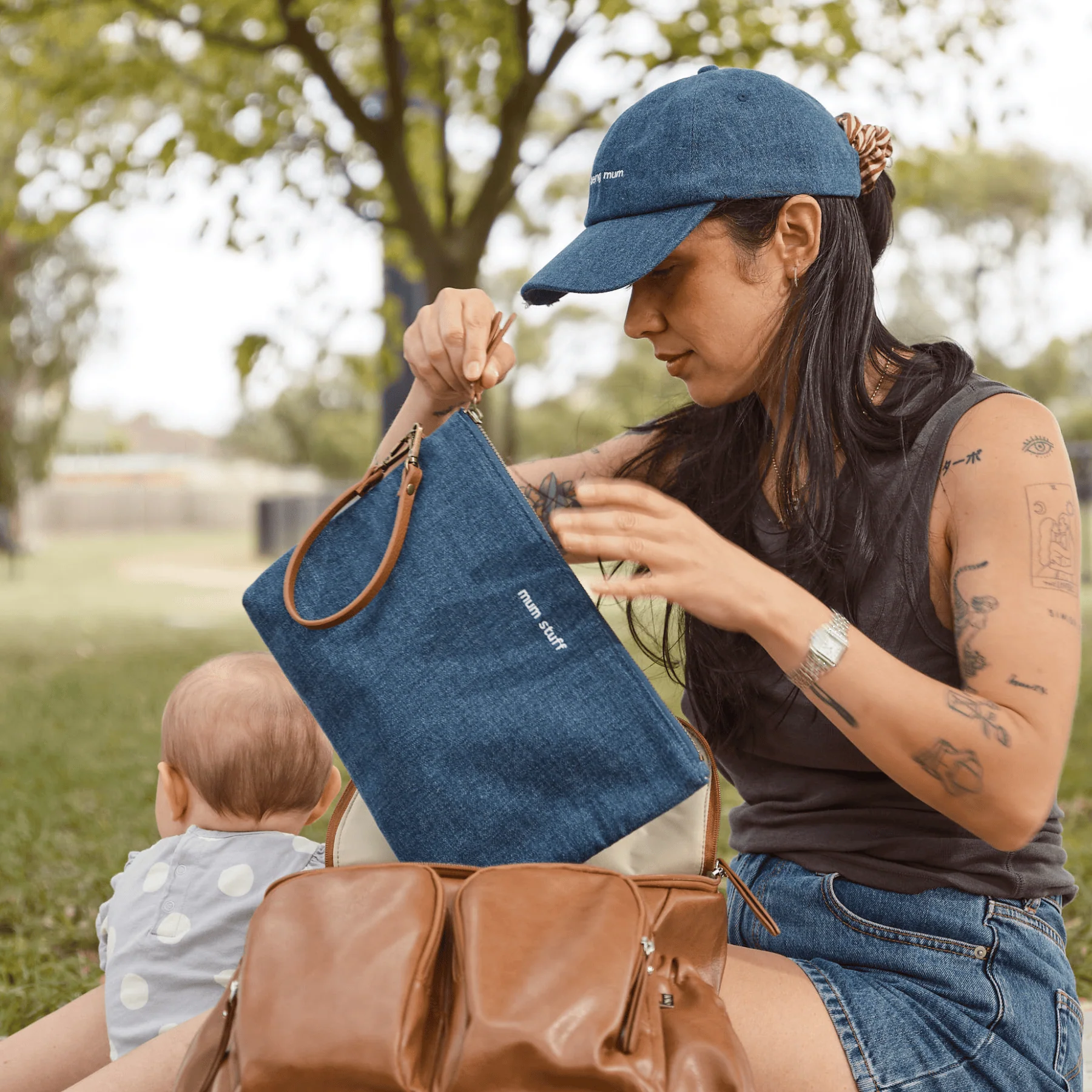 I Love Being Mum Bundle - Cap & Pouch - Image 3