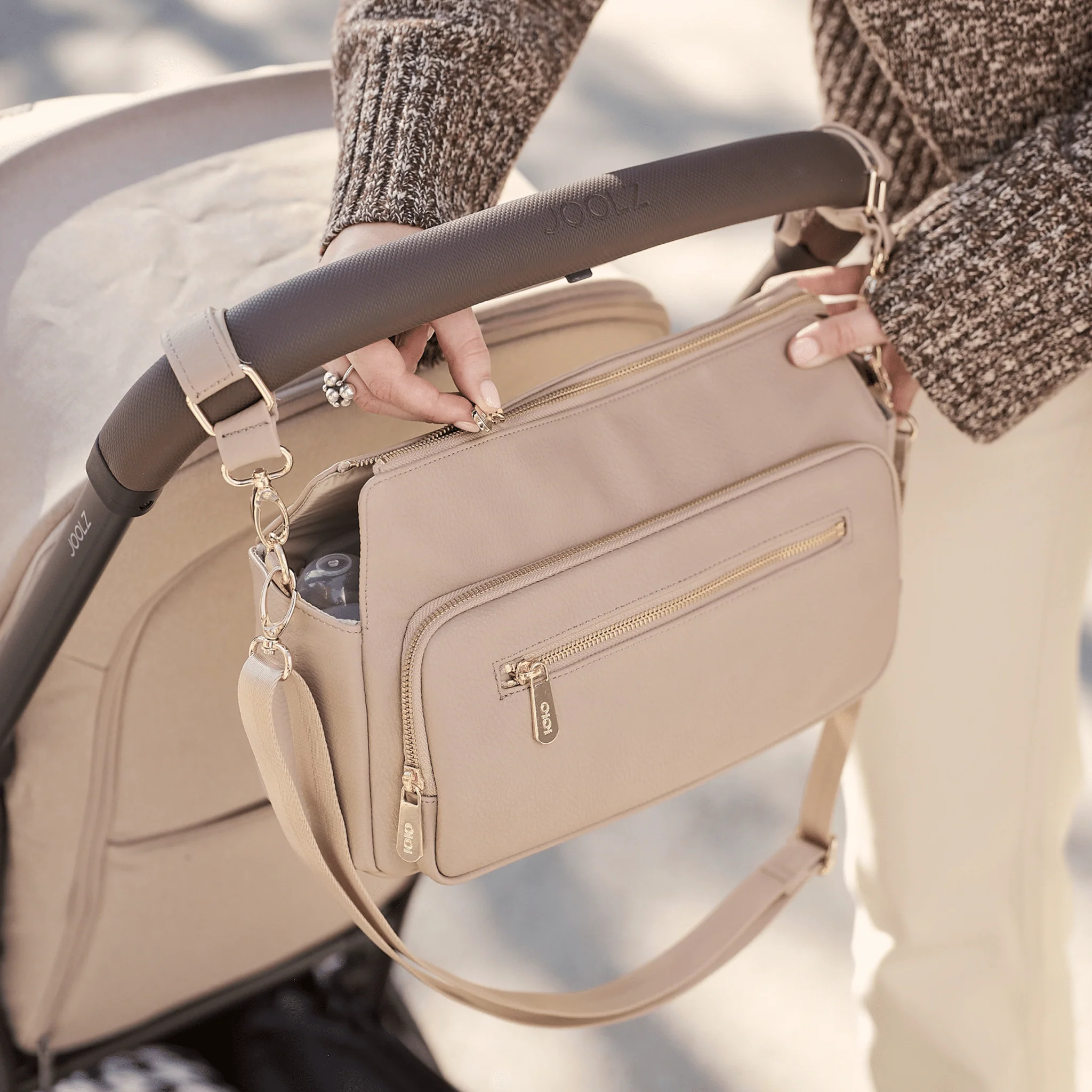 Multitasker Pram Caddy 2.0 - Oat Vegan Leather - Image 3