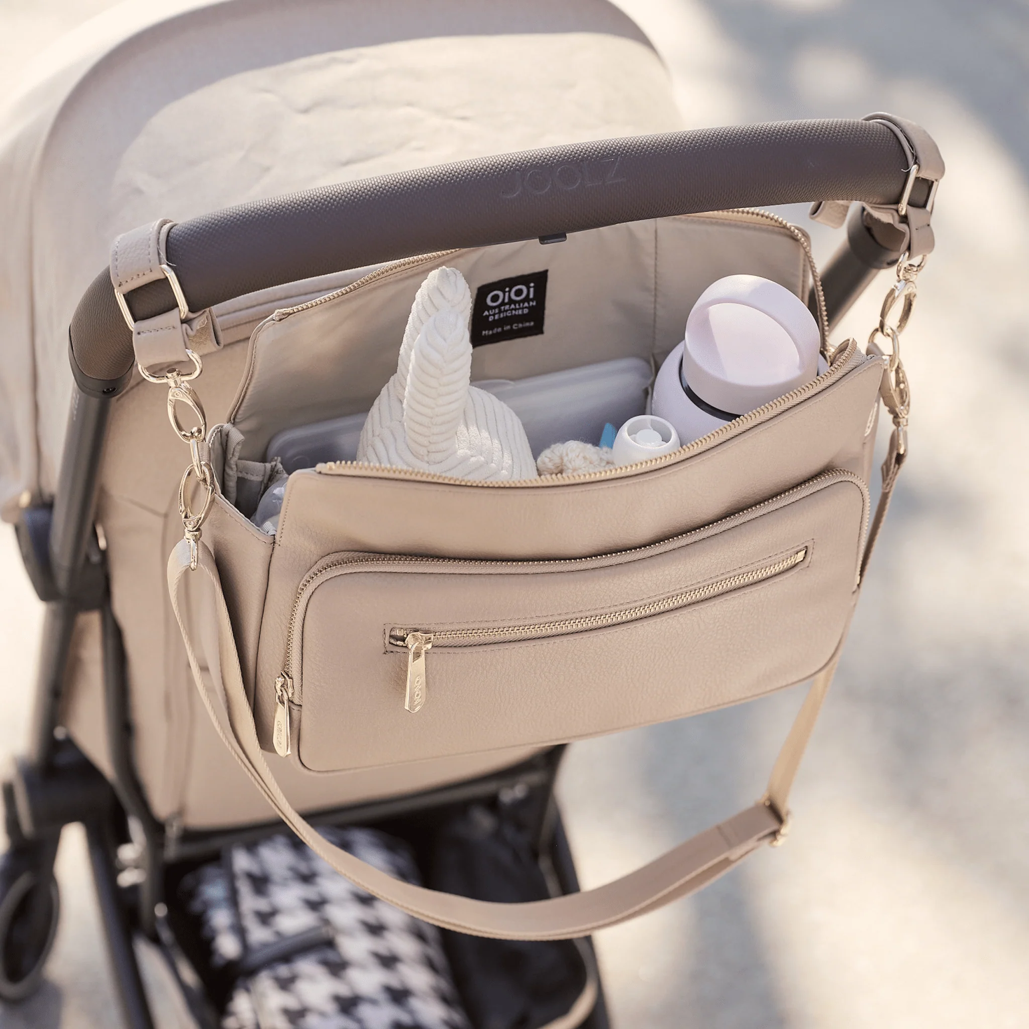 Multitasker Pram Caddy 2.0 - Oat Vegan Leather - Image 4